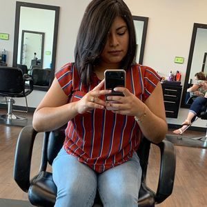 Meet your Posher, Olivia